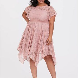 DUSTY PINK LACE FLUTTER SLEEVE HANDKERCHIEF DRESS size 4x NWT